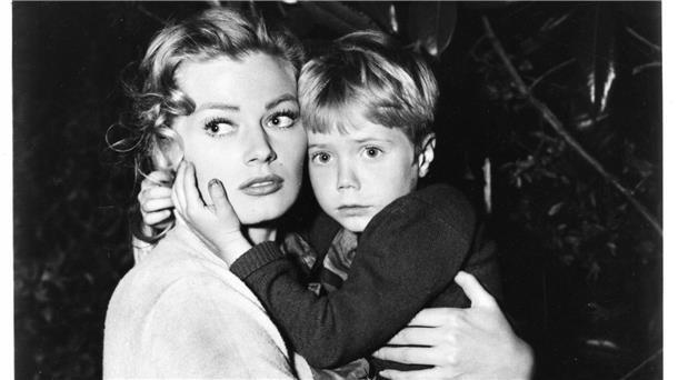 Schon vor „Lassie“ arbeitete Jon Provost als Kleinkind mit großen Stars - wie hier mit  Anita Ekberg. (Handout) 