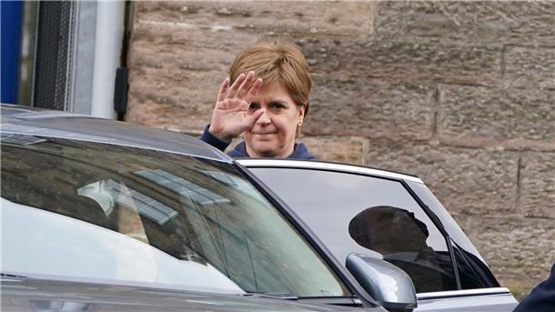 Nachfolge von schottischer Regierungschefin zu Ende März Schottlands Regierungschefin Nicola Sturgeon nach der Bekanntgabe ihres Rücktritts.