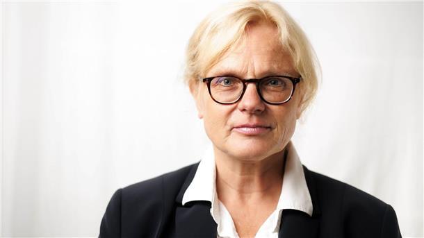 Schriftstellerin Karen Duve in den Räumen des Galiani Verlages.