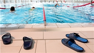 Schwimmen ist gesund und fördert die Ausdauer.