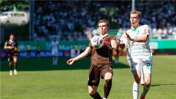 Scott Banks (l) wurde vom FC St. Pauli fest unter Vertrag genommen.