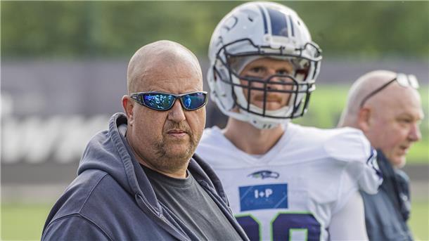 Seahawks-Cheftrainer Mike Böhlken und seine Mannschaft haben vor dem Playoff-Heimspiel gegen die Lüneburg Razorbacks den Trainingsaufwand hochgefahren.