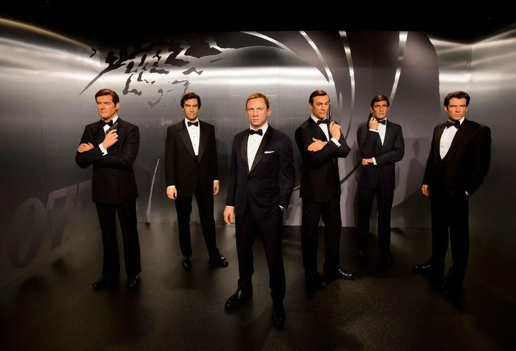 Bond-Produzenten übergeben Amazon die 007-Kontrolle Sechs James-Bond-Darsteller (hier als Wachsfiguren bei Madame Tussauds in London) gab es bisher.