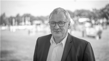 Seine ausgleichende Persönlichkeit wird ebenso fehlen wie seine Fachkenntnisse als Veterinär: Dr. Hans-Jürgen Tienken.