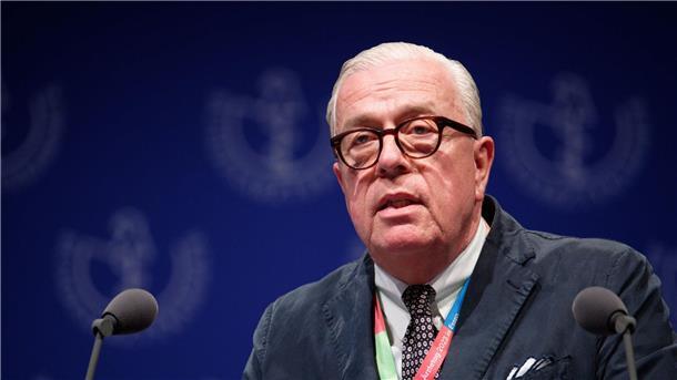 Ärztepräsident Reinhardt will der Politik Druck machen Seit 2019 Präsident der Bundesärztekammer: Klaus Reinhardt.