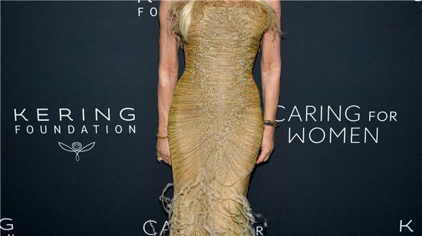 Prada übernimmt: Der Teufel trägt jetzt auch Versace Seit dem 1. April ist Donatella Versace nur noch Chief Brand Ambassador (Chef-Markenbotschafterin). (Archivbild)