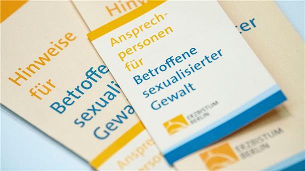Kommission: Nach Kölner Urteil Zuwachs bei Verfahren Seit dem 1. März 2023 können Betroffene sexualisierter Gewalt gegen bereits entschiedene Fälle ohne Begründung Widerspruch einlegen.