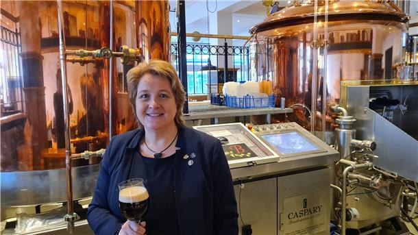 Seit November arbeitet die Biersommelière Manuela Harms in Abbehausen.
