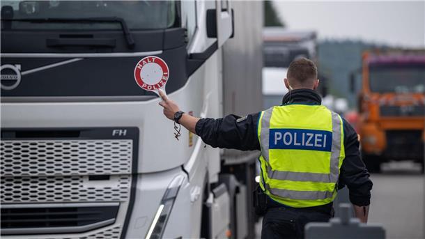 GdP: Wenig Asylsuchende an den Grenzen - Schleuser warten ab Seit September 2024 kontrolliert die Bundespolizei an allen deutschen Landgrenzen. (Archivfoto)