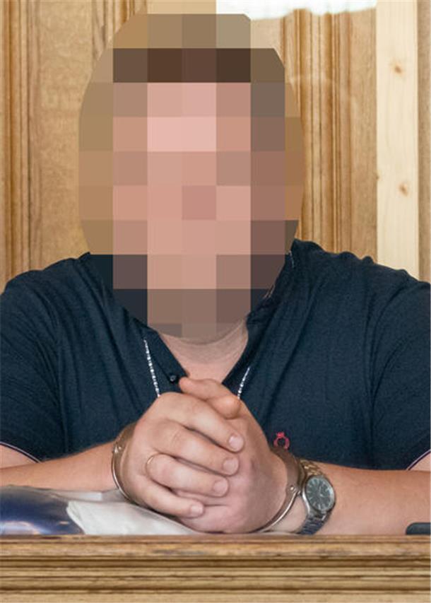 Seit zehn Monaten verdächtig, ein Mörder zu sein: Der Ehemann von Ekaterina B.
