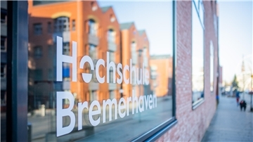 Blick auf die Hochschule Bremerhaven. 