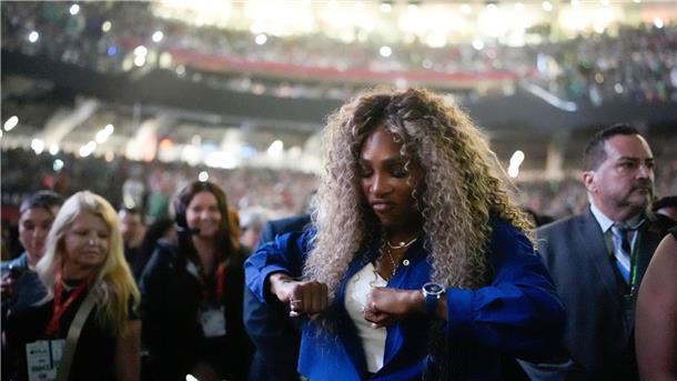 Ex-Tennis-Star Serena Williams steigt bei Basketballteam ein Serena Williams ist nun Miteigentümerin des Frauen-Basketball-Teams Toronto Tempo.