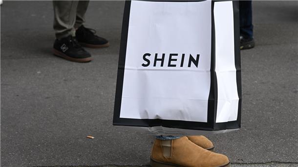 Frankreich geht gegen Shein vor – wie reagiert Deutschland? Shein zählt in Deutschland bereits zu den umsatzstärksten Onlinehändlern. (Archivbild)