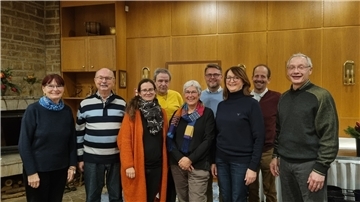 Sie alle sind gewählt: Ursula Sturmheit-Hübner (Beisitzerin), Karl-Heinz Stössel (Revisor), Sabrina Czak (Beisitzerin), Michael Müllner (Beisitzer), Sybille Böschen (Vorsitzende), Olaf Seemann (Schatzmeister), Sandra Charlet (Schriftführerin), Hubert Paetz (stell. Vorsitzender), Torsten Koop (Beisitzer).