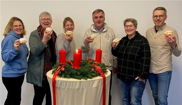 Sie freuen sich als Repräsentanten der Kirchengemeinde Selsingen über die erneute "Berliner-Aktion" für den guten Zweck, an der sich alle Bürger schon jetzt beteiligen können (von links): Susanne Detjen, Petra Lemmel, Nina Behrens, Manfred Thoden, Marlies Hilken und Heiko Meier.