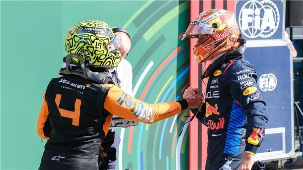 Sie prägen den WM-Kampf: Lando Norris (l) und Max Verstappen.