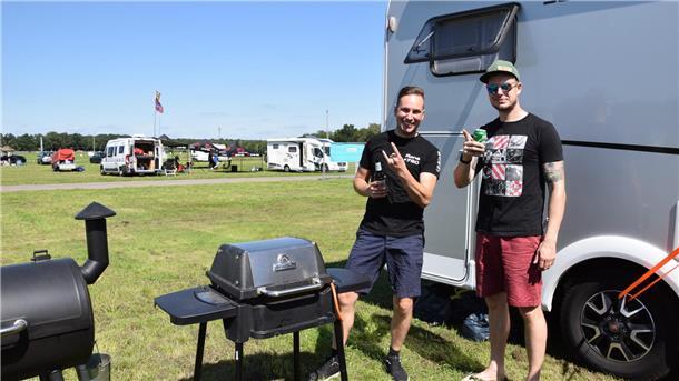 „Rock den Lukas“: Festival in Tarmstedt startet am Freitag mit Traumwetter Sie zählen am Freitag zu den ersten Besuchern auf dem Campinggelände des „Rock den Lukas“-Festivals in Tarmstedt: ´die Brüder René und André Freise aus dem Landkreis Stade.