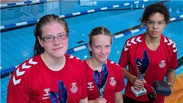  Sabrina Wessalowski, Lia Marleen Herzfeldt und Lamin Barry 