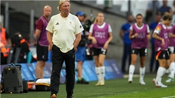 Sieht USA und Spanien als Goldfavoriten: Bundestrainer Horst Hrubesch 