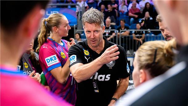 Sieg als Mutmacher: WM-Kurs der Handballerinnen stimmt Sieht weiteres Steigerungspotenzial: Bundestrainer Markus Gaugisch.