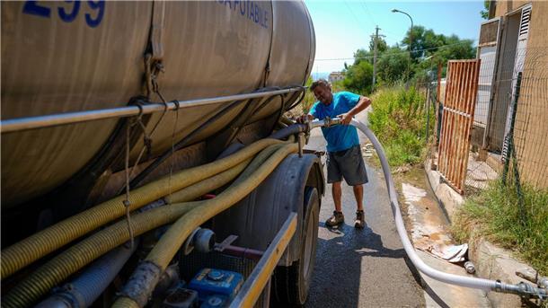 Sizilien leidet unter einer verheerenden Dürre, und für fast eine Million Einwohner ist das Wasser streng rationiert.