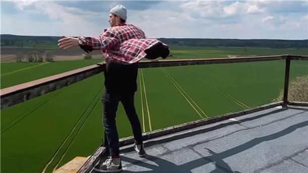 Das war’s mit dem Projekt: Fynn Kliemann verkauft seinen Wasserturm Fynn Kliemann