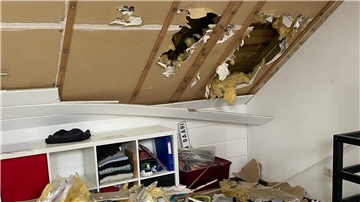 Flammeninferno bei Frankfurt: Wohnung von Pinguins-Meisterheld Suvelo betroffen So sieht es aktuell in der Wohnung der Suvelos in Egelsbach aus, nachdem in der Nachbarwohnung ein Feuer ausgebrochen ist.