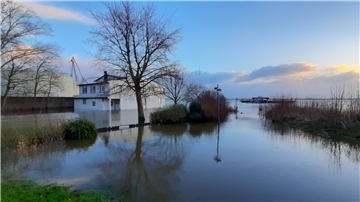 Sturmflut an der Weser in Nordenham