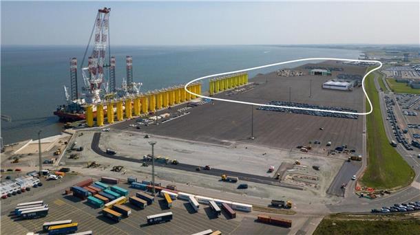 So soll der Cuxhavener Hafen in Zukunft aussehen. Weiß umrandet sind die neuen Liegeplätze.