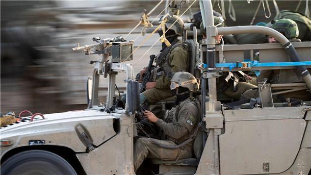 Soldaten der israelischen Armee nahe der Grenze zum Gazastreifen.