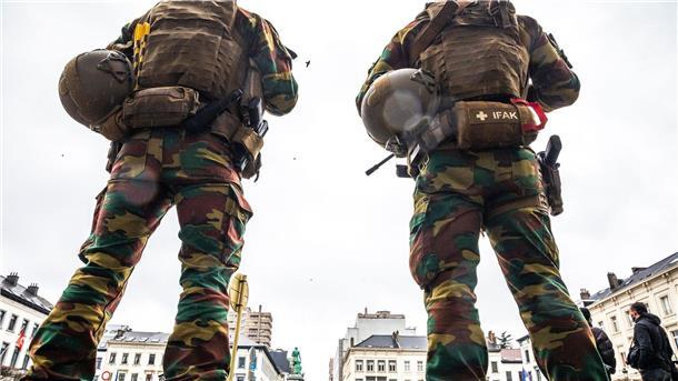 Soldaten während eines Anti-Terror-Einsatzes in Brüssel (Archivbild).