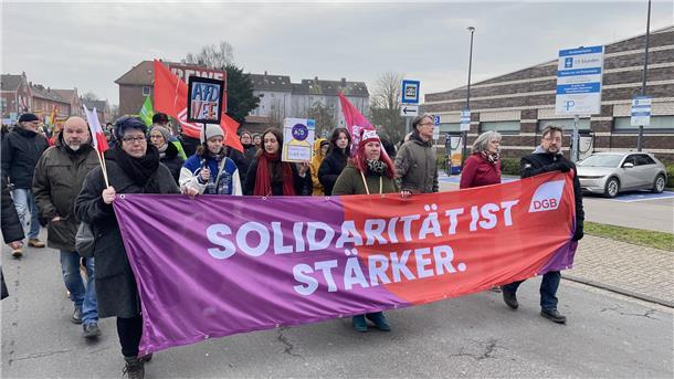 Starkes Zeichen gegen rechts bei Demo in Nordenham Demo in Nordenham