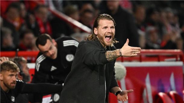 Gladbach-Trainer Polanski: „Ernüchternder Abend“ Soll Gladbach aus dem Keller führen: Eugen Polanski.