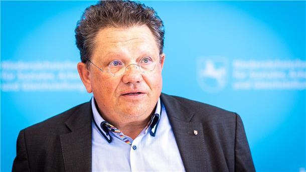 Minister Philippi fordert mehr Mittel für Integration Sozialminister Philippi hält die geplanten Kürzungen des Bundes für Integration und Migration für falsch (Archivbild).