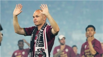 Spaniens Ex-Nationalspieler Iniesta hat eine Erklärung angekündigt.
