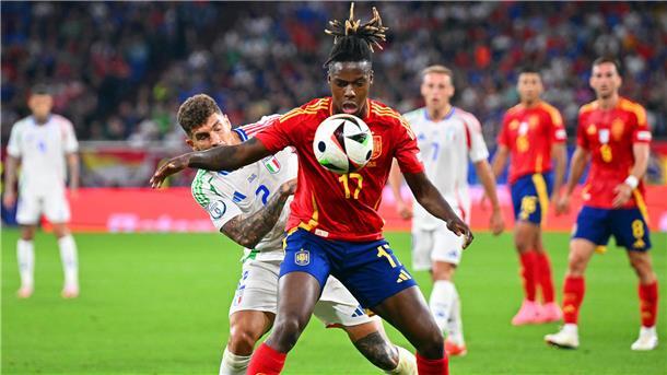 Spaniens Nico Williams (am Ball) ist nur eines von zahlreichen Talenten der „Furia Roja“. 