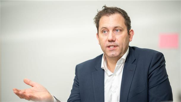 SPD-Chef Lars Klingbeil will den Fokus der Ampel auf die arbeitende Bevölkerung richten.
