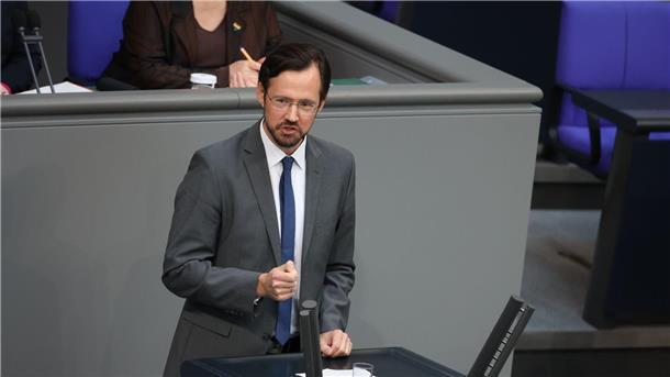 SPD-Fraktionsvize Dirk Wiese spricht sich für den subventionierten Industriestrompreis aus.