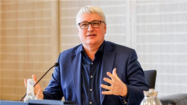 SPD-Vizefraktionschef Sönke Rix betont die Bedeutung der Kindergrundsicherung.