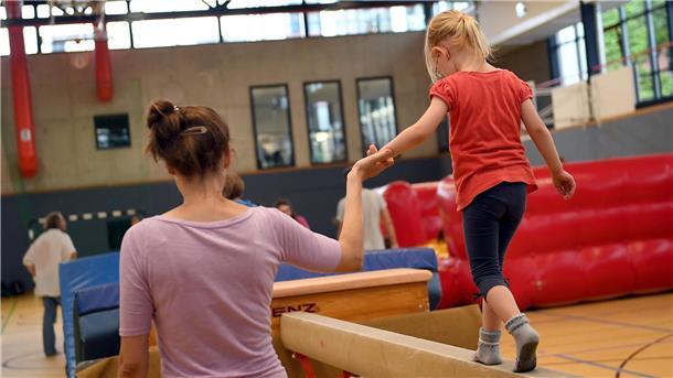 Sport in Schule und Verein stellen keine Gegensätze dar.