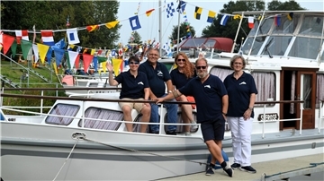 Sportboot fahren - mehr als ein Hobby für den Vorstand des Vereins WD Kührstedt mit (von links): Nicole Ausborn, Walter Menge, Nicole Wiederkehr, Hans-Peter Wiederkehr und Marlies Alpers.