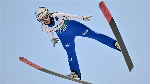 Zyste am Hals: Olympia-Aus für slowenische Skispringerin Springt bei der WM: Tina Erzar.