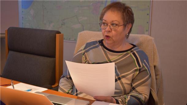 Beauftragte für Gleichstellung klagt: Meinungsvielfalt wird verzerrt Stadlands Gleichstellungsbeauftragte Ilona Fritz berichtete während der Ratssitzung über ihre Arbeit.