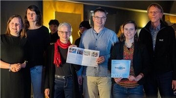 Start der Schulkino-Wochen im Bremerhavener Cinemotion Kino. Im Bild (von links): Anna Betsch, Johanna Schlockwerder, Anke Detering, Hauke Flores, Saskia Mosler und Bernd Glawatty.