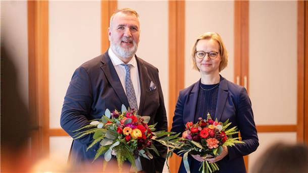 Wagenknecht-Partei gründet Thüringer Landesverband Steffen Schütz (l) und Katja Wolf sind die neuen Landesvorsitzenden des Landesverbandes Thüringen Bündnis Sahra Wagenknecht (BSW).