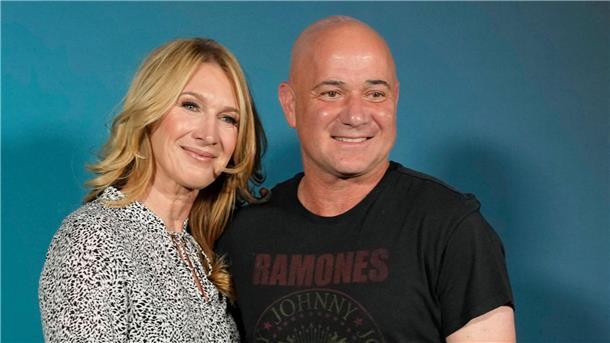 Baseball für Deutschland: Steffi Grafs Sohn geht eigenen Weg Steffi Graf und Andre Agassi waren Superstars des Tennis.