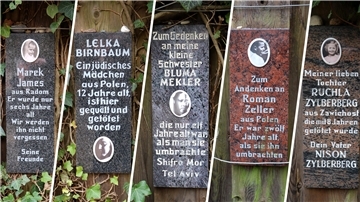 Stelen erinnern in einem Rosengarten in der Nähe der Schule am Bullenhuser Damm im Hamburger Stadtteil Rothenburgsort an ermordete Kinder.
