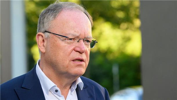 Weil fordert nationalen Konsens bei Migration Stephan Weil (SPD), Ministerpräsident Niedersachsen.
