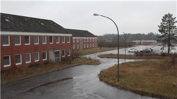 Still ruht der Betrieb in der früheren Altenwalder Kaserne. Zuletzt hatten sich die Pläne für den Bau der geplanten Erstaufnahmeeinrichtung immer weiter nach hinten verschoben.