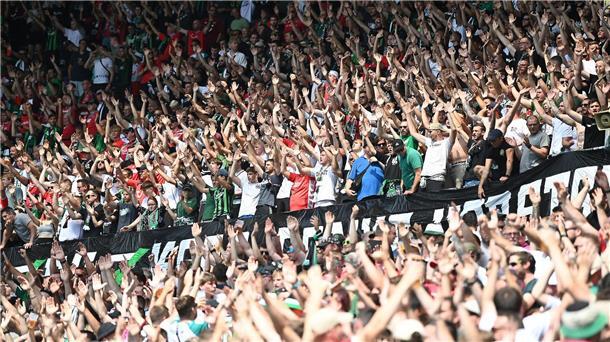 Stimmung auf der Tribübe in Hannover